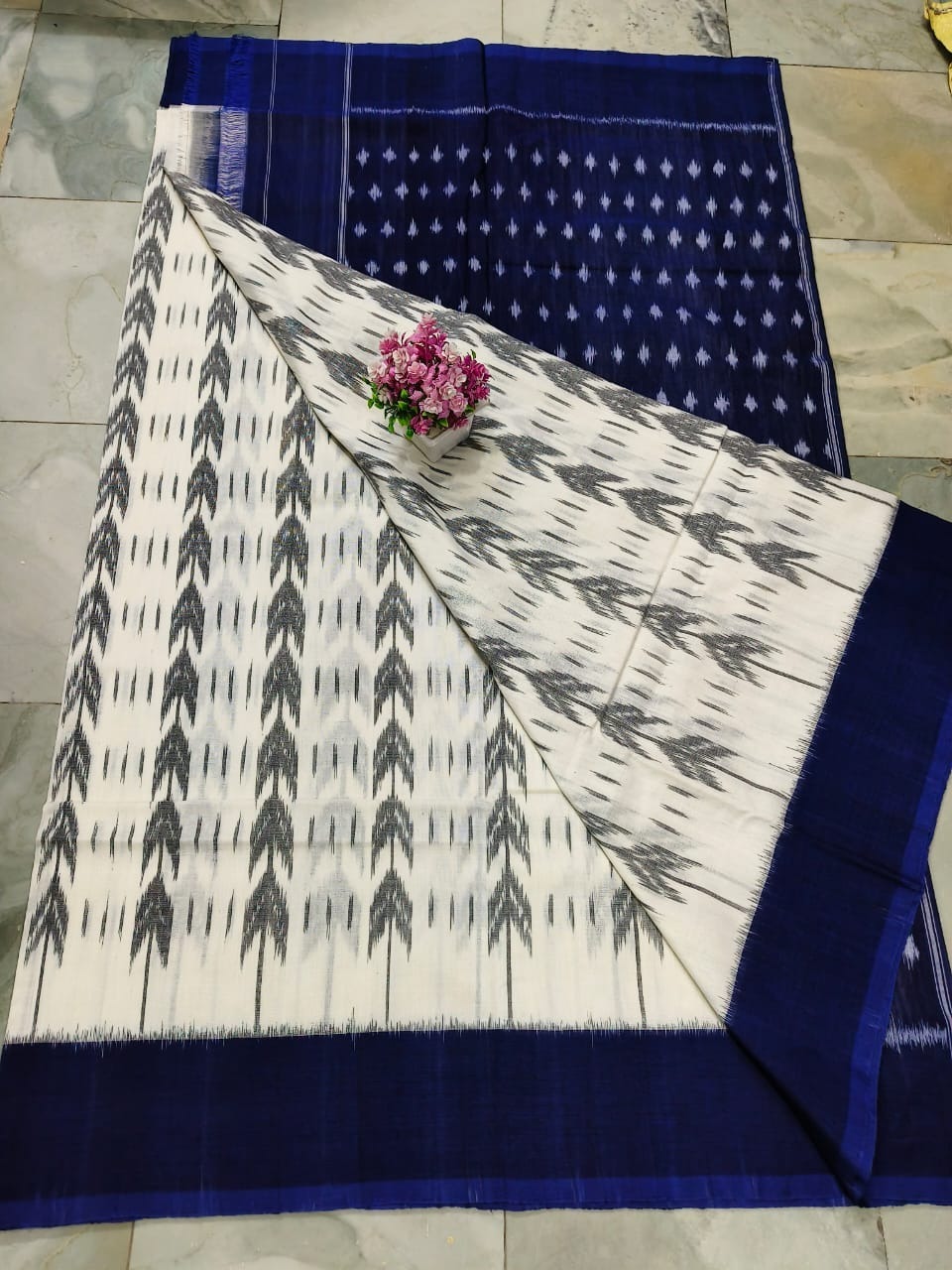Pure Pochampally Ikkat Handloom Mercerised Cotton Saree (FRM5)