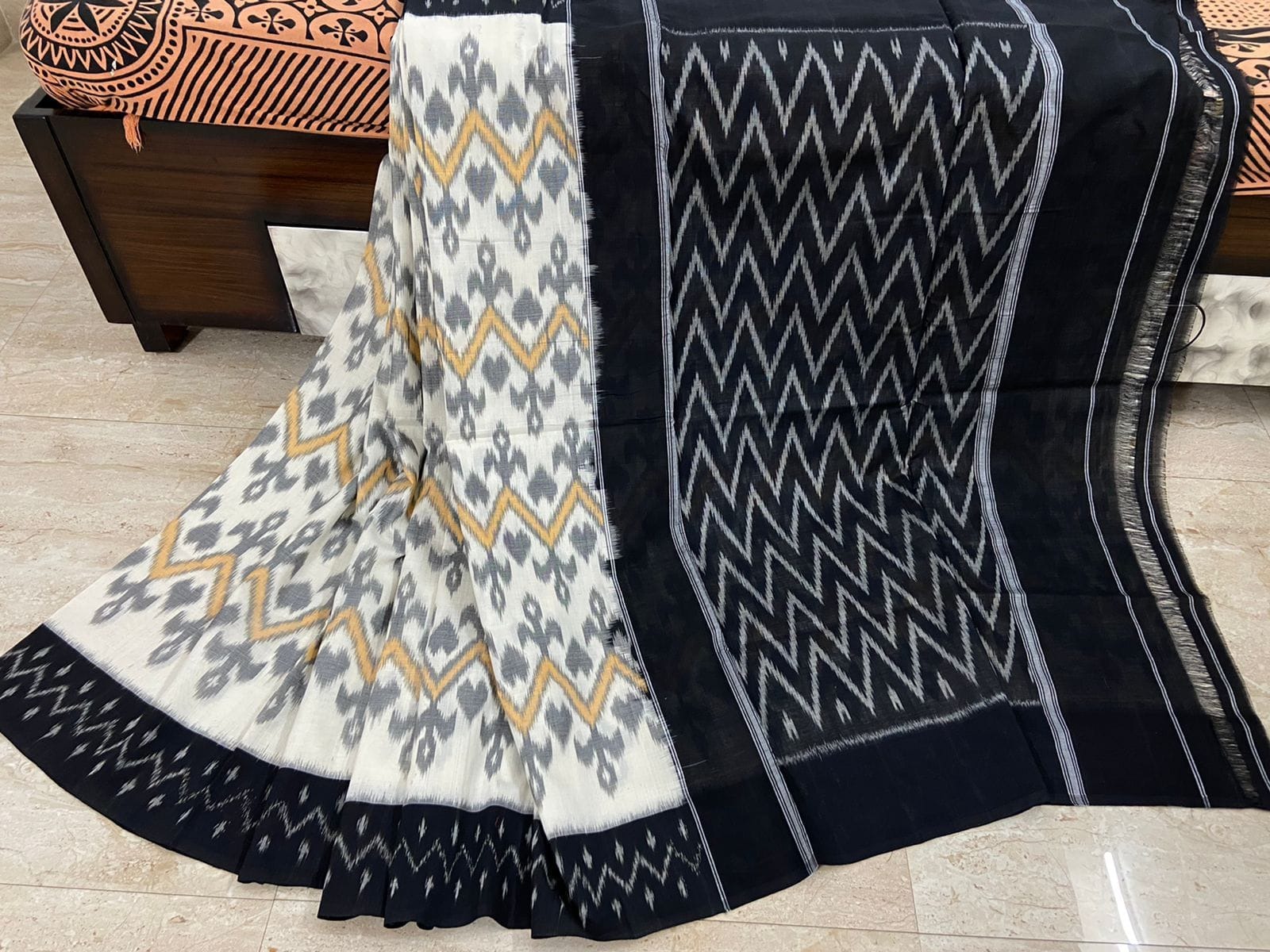 Pure Pochampally Ikkat Handloom Mercerised Cotton Saree (OTP6)