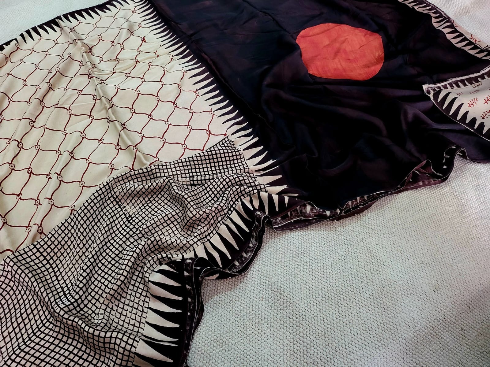 Block Printed Modal Silk Saree (FIQ4)