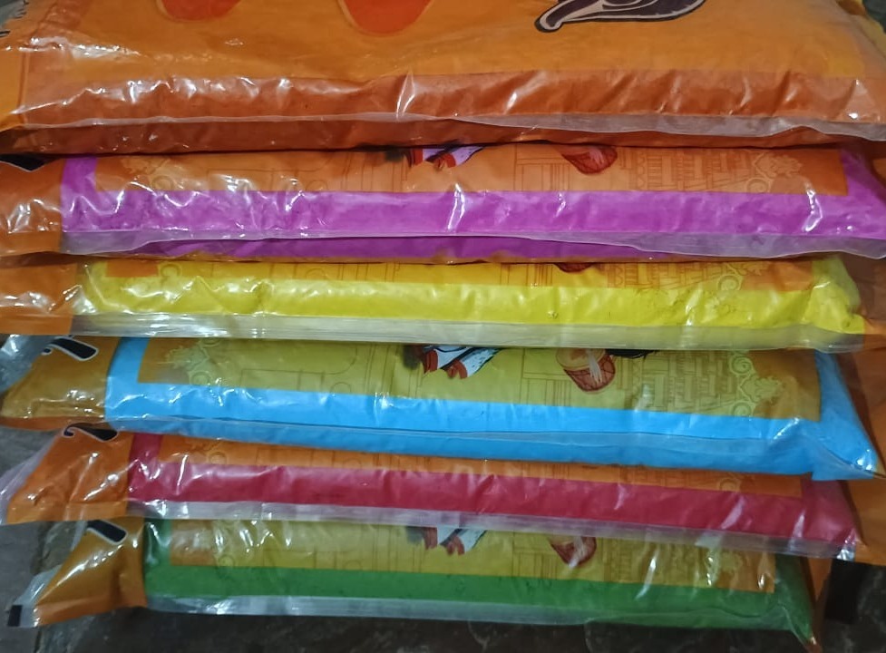 100% natural, handmade, vibrant GULAAL made of amaranth, marigold, neem, turmeric, beetroot, rose & jamun. Absolutely no chemicals or toxins. Completely safe even for kids. Let the Holi Raas begin! 🌈 Pack 5Kg
