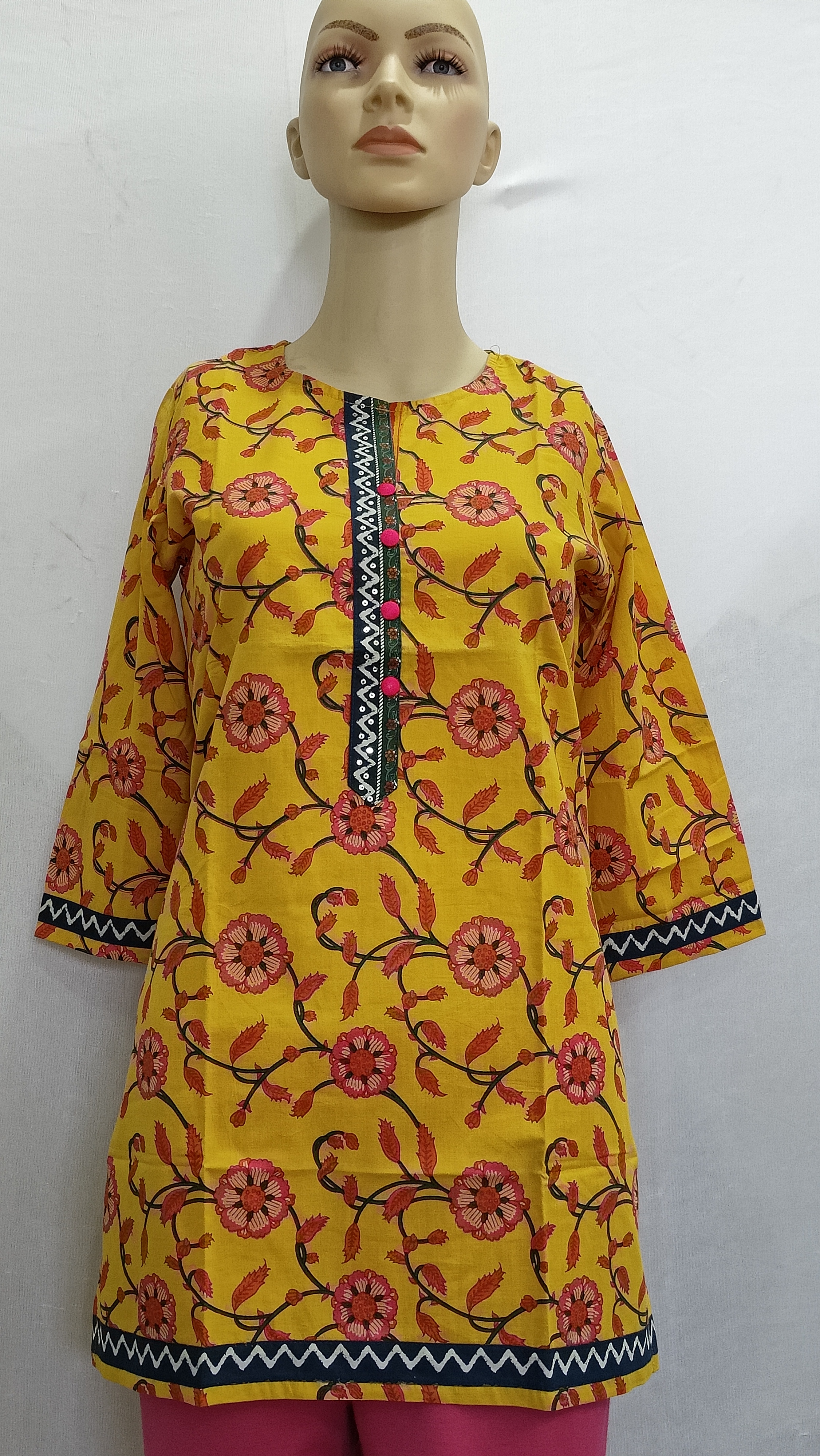 Yellow Pink Floral Print Regular Kurti - S