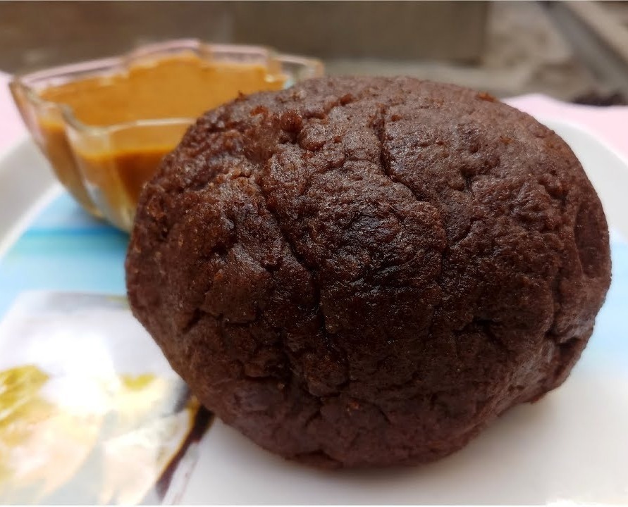Ragi Ball (களி) + Spinach (கீரை குழம்பு)