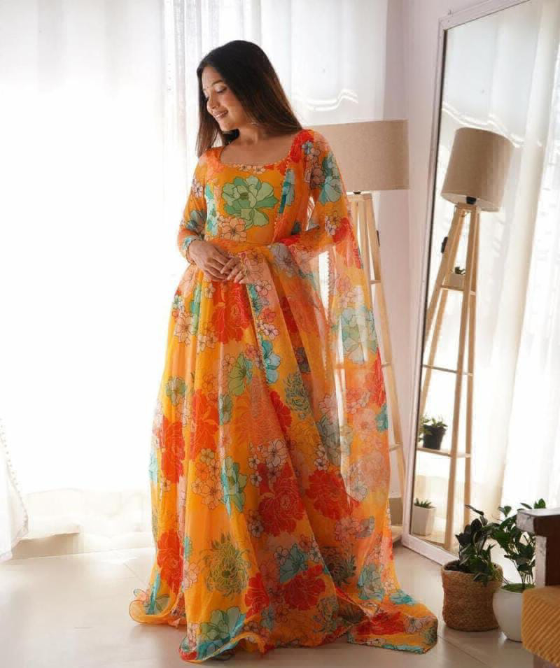 Big Flair gown  - XXL