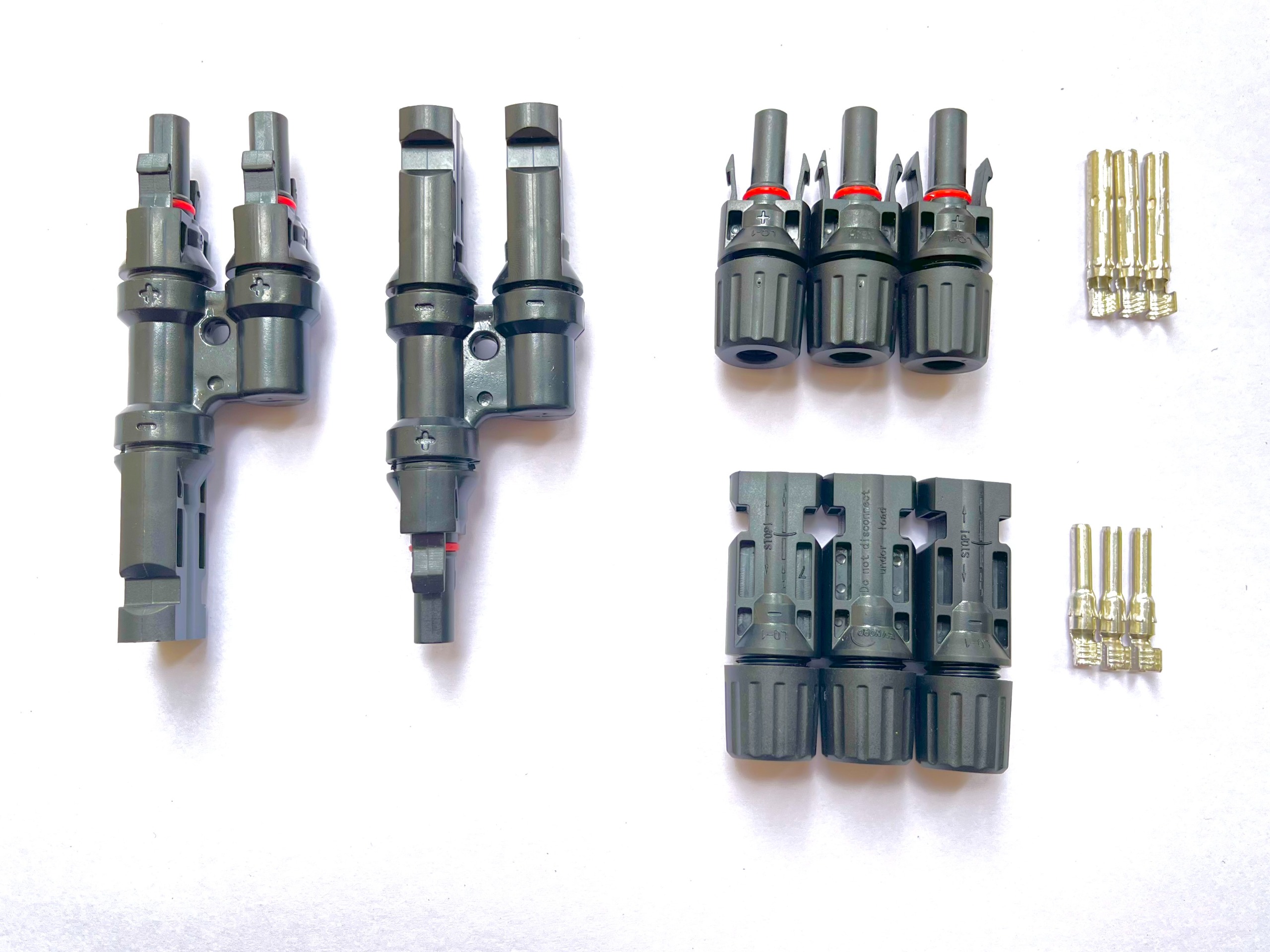 Maxef Solar 2 in 1 MC4 Connector 1500V 50A Maxef Solar 2 in 1 MC4 Connector 1500V 50A