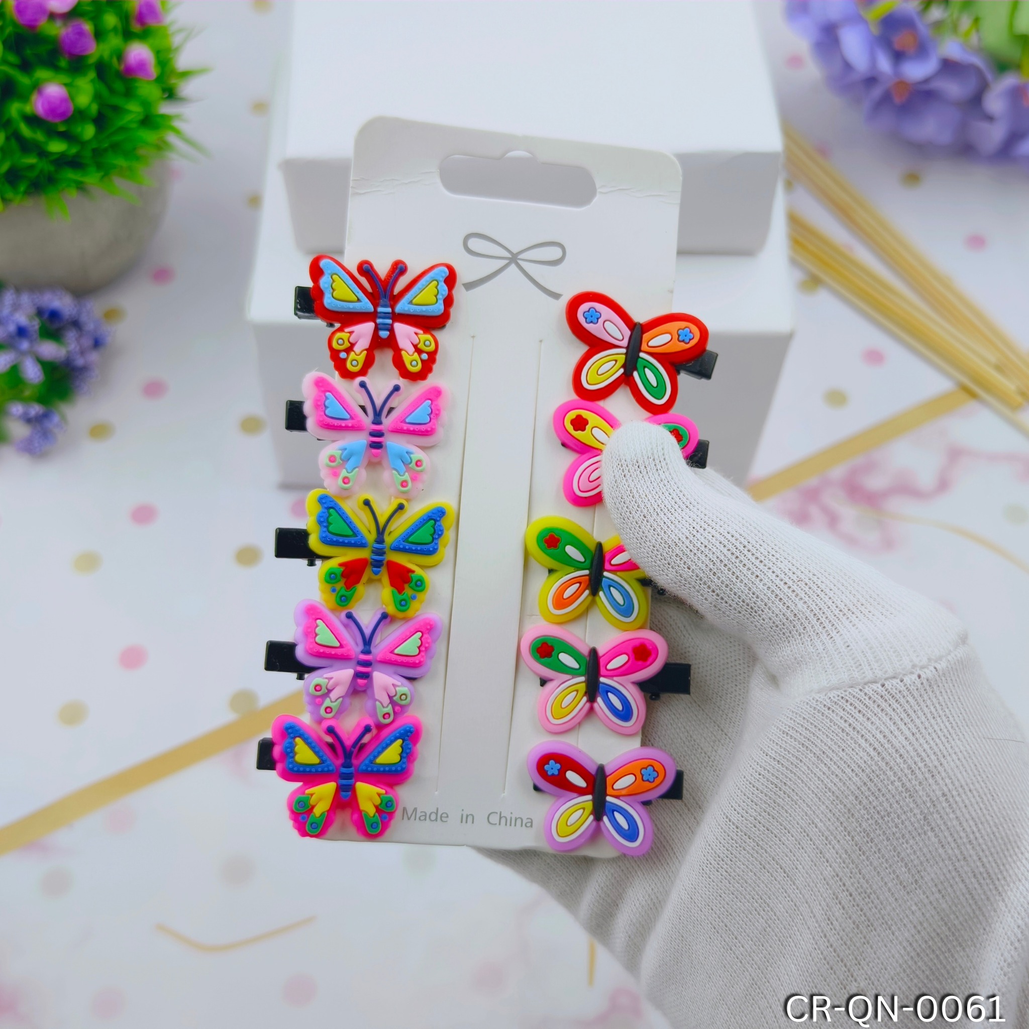 KANAF  ( SET OF 10 | RANDOM & MIX ) Enchanted Butterfly Whimsy Alligator Hair Pin Assortment - Vibrant Mix and Match Collection for Little Fashionistas