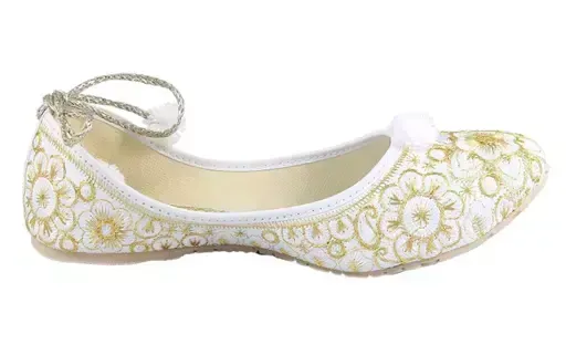 Attractive Women's White Juttis Mo - IND-7