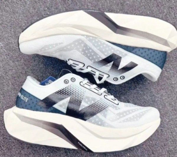 New Balance RC Elite V4