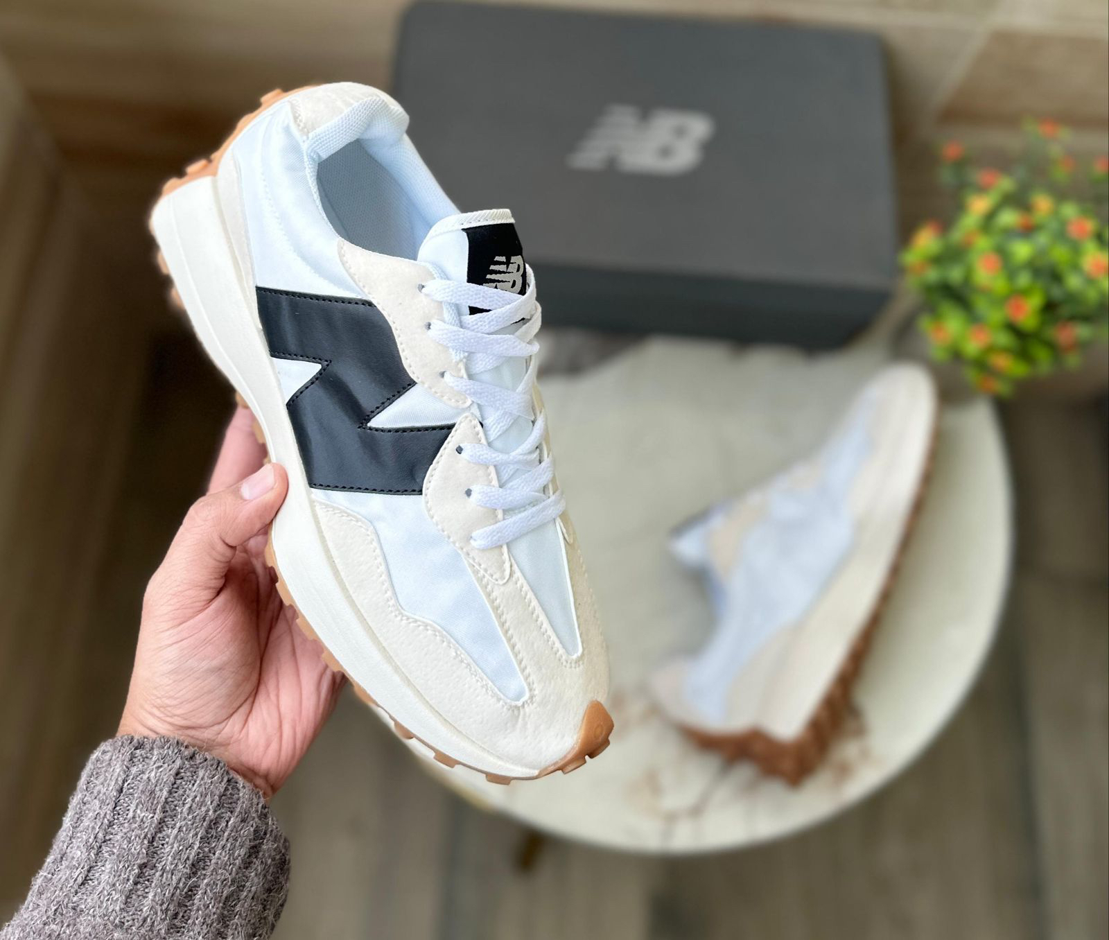 New Balance 327