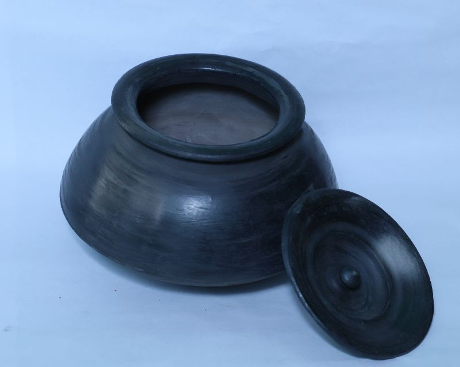 Clay black  Cooking  Handi  Approx 4 LITRE - #000000, Black