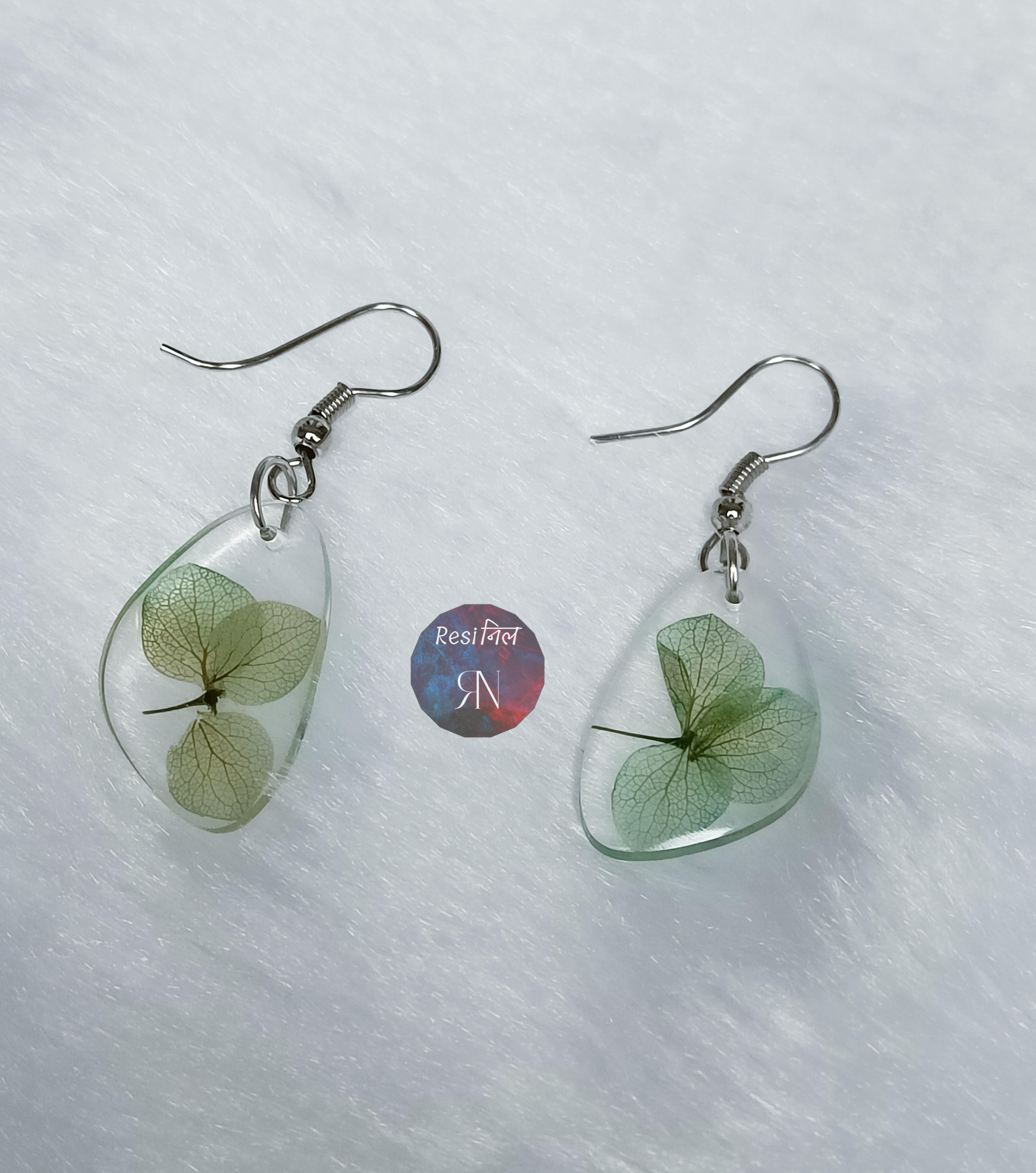 Resin earrings with real hydrangea flowers