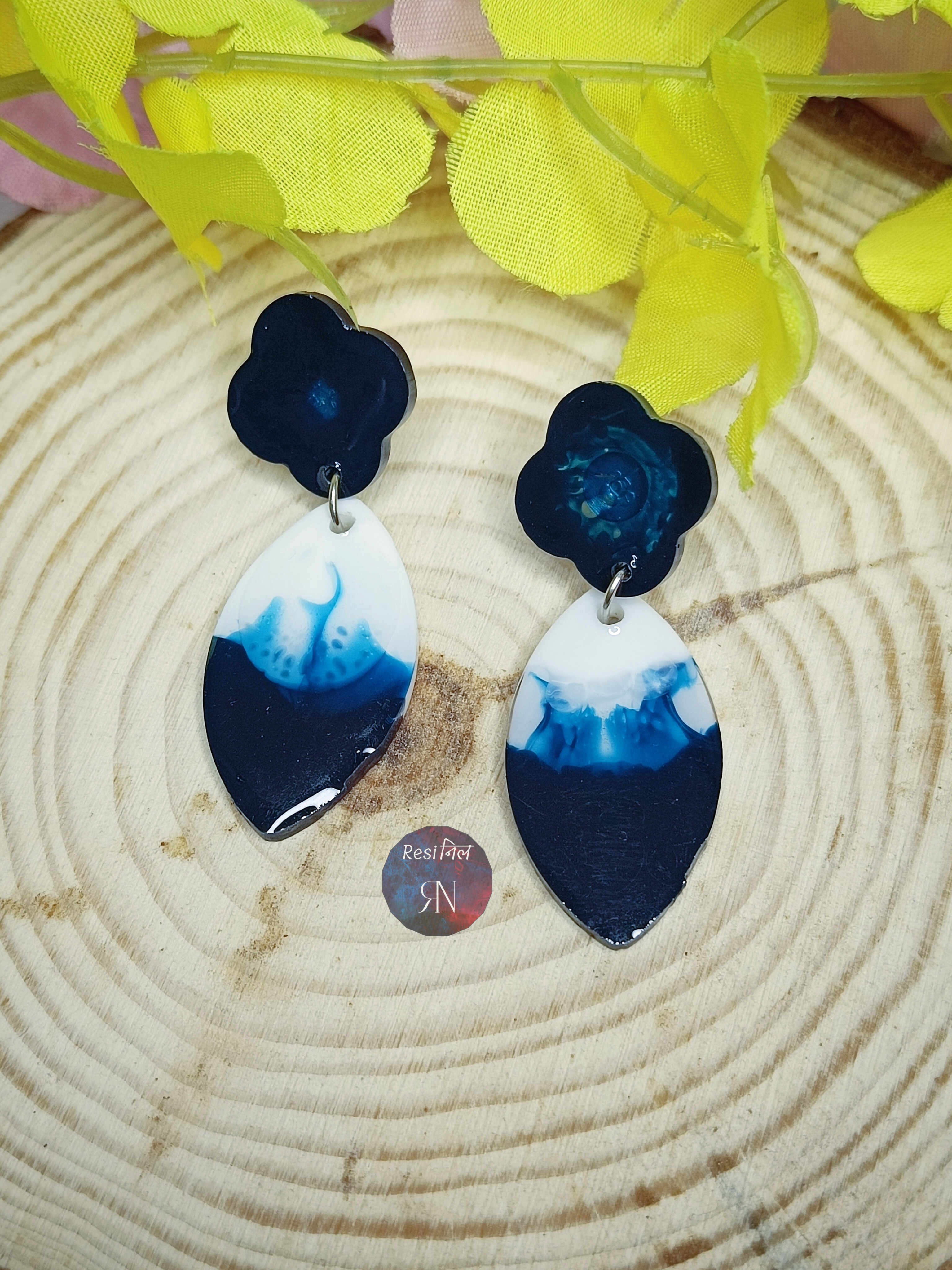 White & Blue Resin Stud Earrings (C)