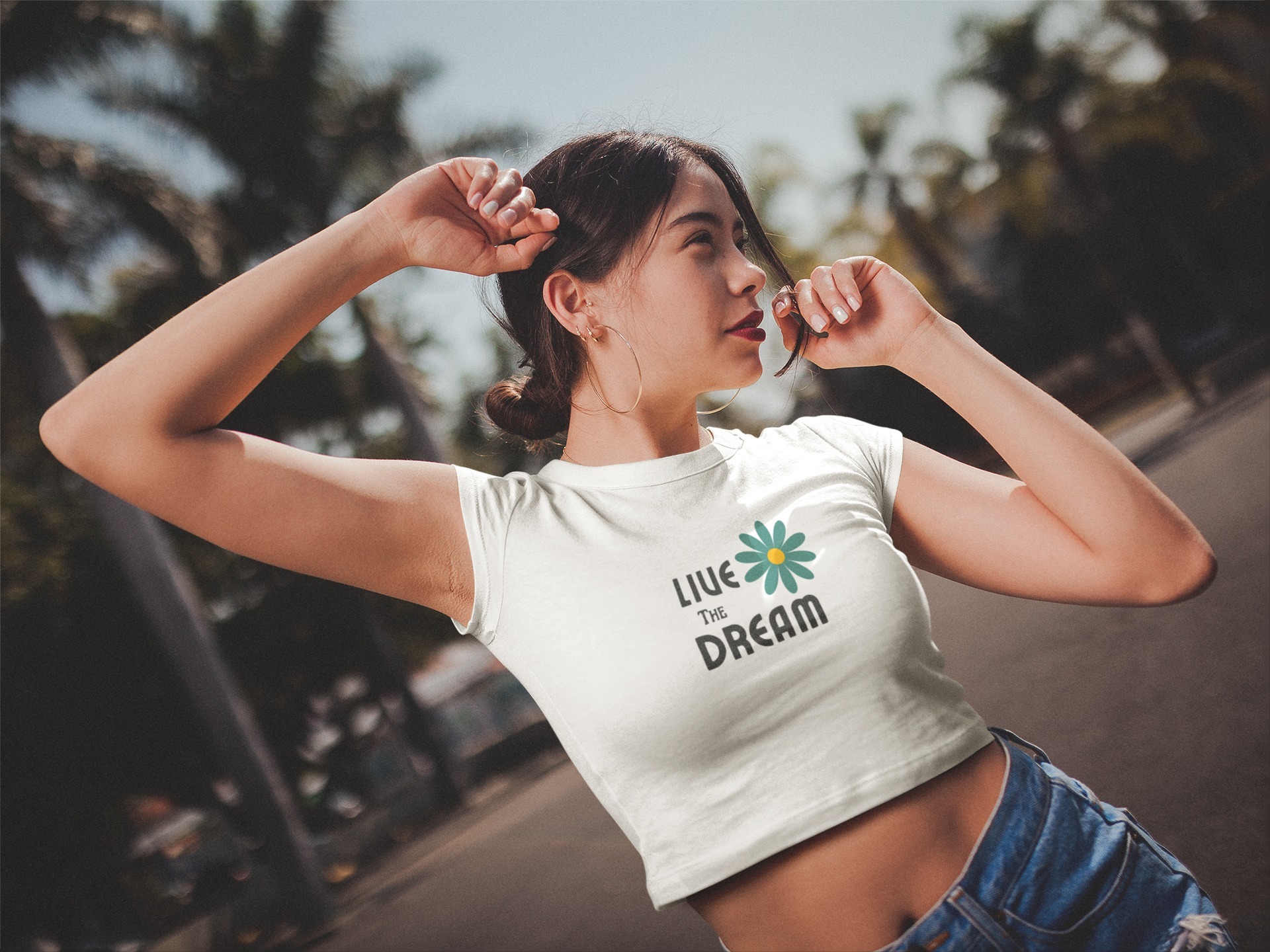 Stun Life Co. Crop Top - Live the Dream - White, XS, All India Delivery in 3-5 Days, 7 Days Easy Returns