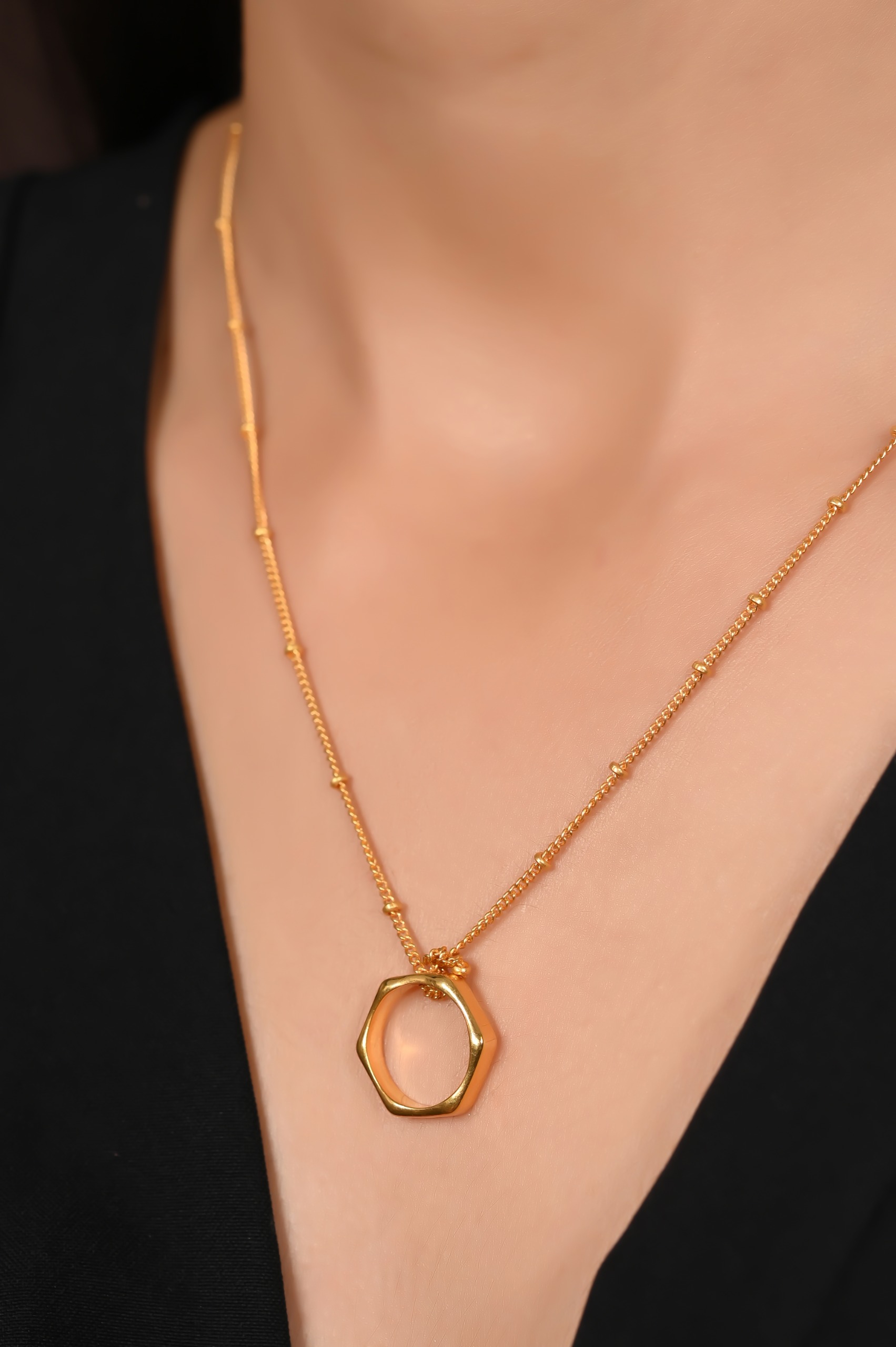 Mira Molten - Yellow Gold, Pendent Length: 20 Inch, Pendent