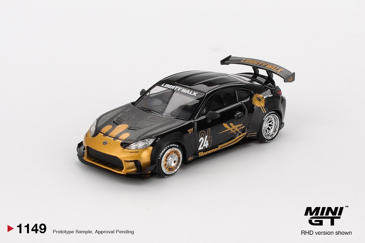 Toyota GR86 LB☆Nation Black / Gold - Scale 1/64 MGT01149