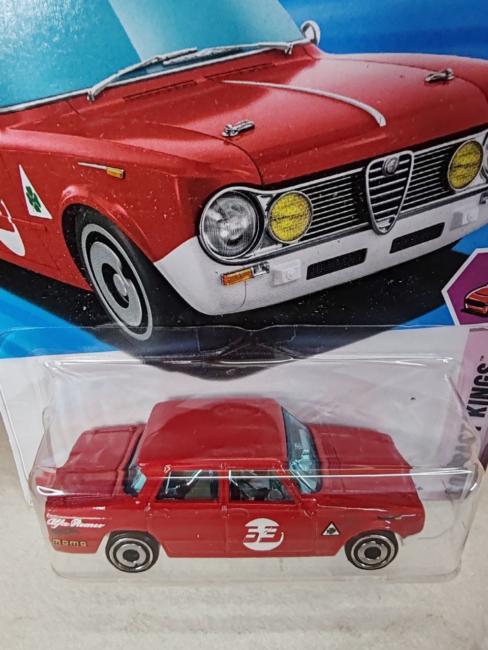 Hot Wheels 1:64 Scale | ALFA ROMEO GIULIA TI SUPER | Compact Kings
