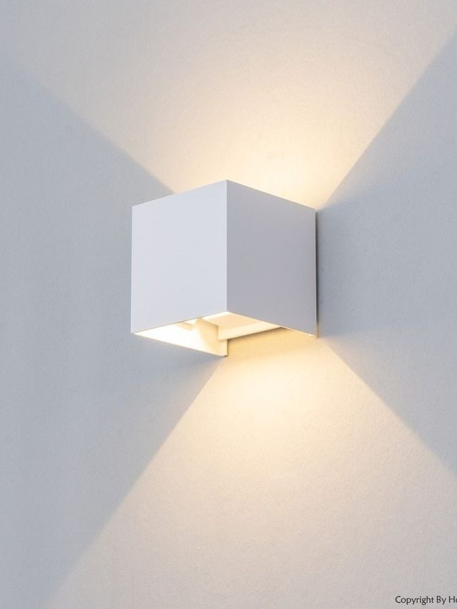 LX5910 10W Adjustable Black Outdoor UP Down Wall Light