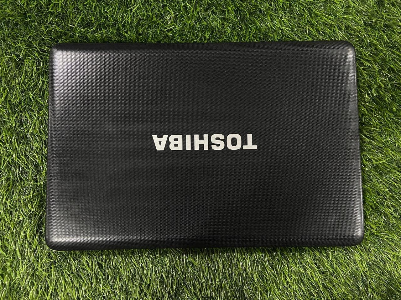 Refurbished) Toshiba Satellite C640-X4012 | Core i5 | 8GB