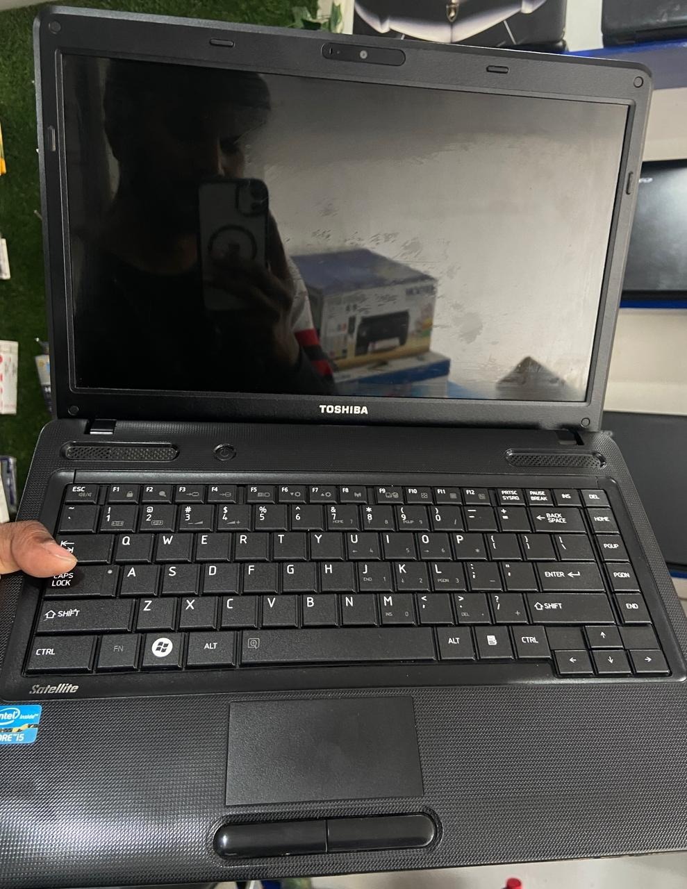 (Refurbished) Toshiba Satellite C640-X4012 | Core i5 | 8GB RAM | 256GB SSD | Windows 10 | Original Adapter