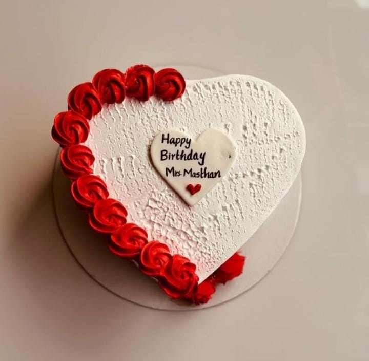 Red velvet ( Fresh cream)