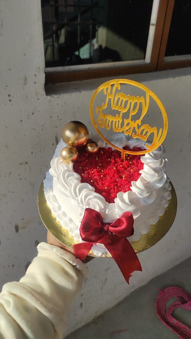 Red velvet ( Fresh cream)