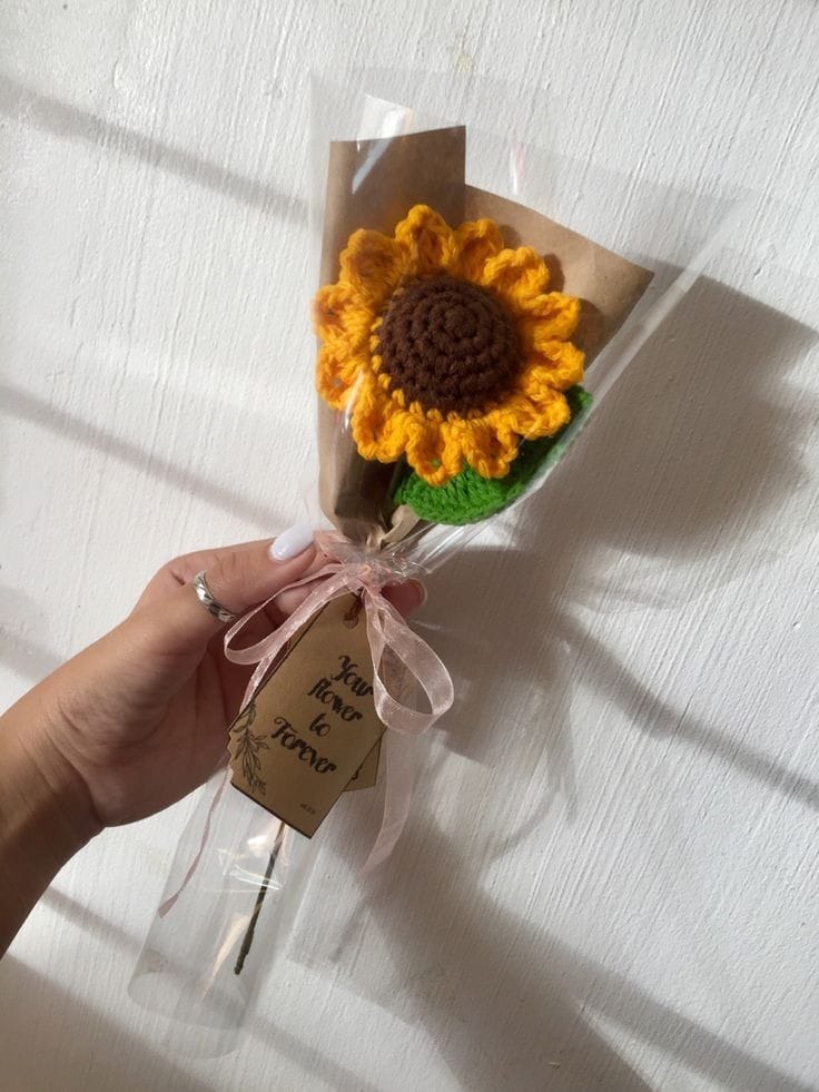Crochet sunflower