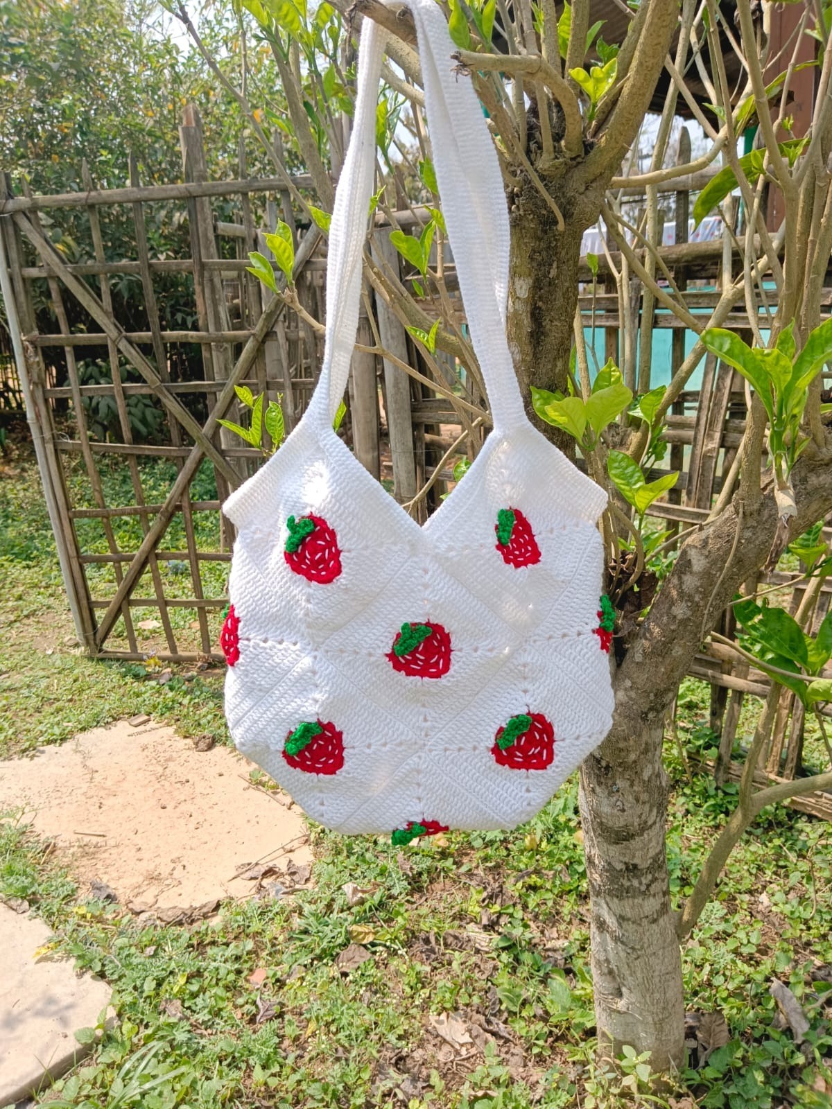 Crochet Strawberry Shoulder Bag