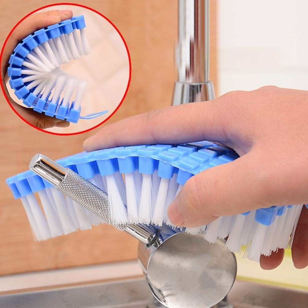 FLEXIBLE PLASTIC CLEANING BRUSH FOR HOME, KITCHEN AND BATHROOM,