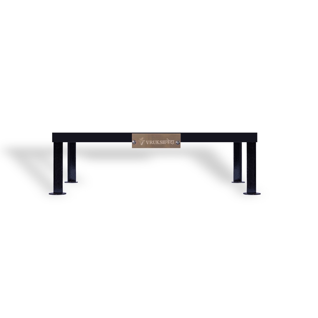 MS_Black_Stand_24X24_01-