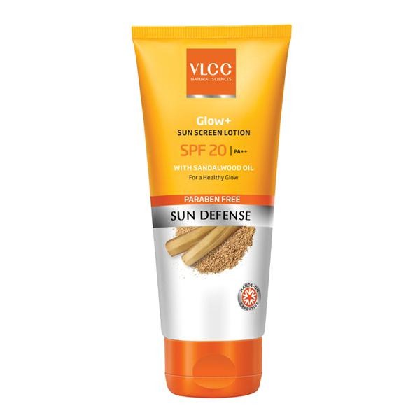 VLCC GLOW+ SUNSCREEN SPF 20 PA++ WITH SANDALWOOD OIL LOTION 100ML