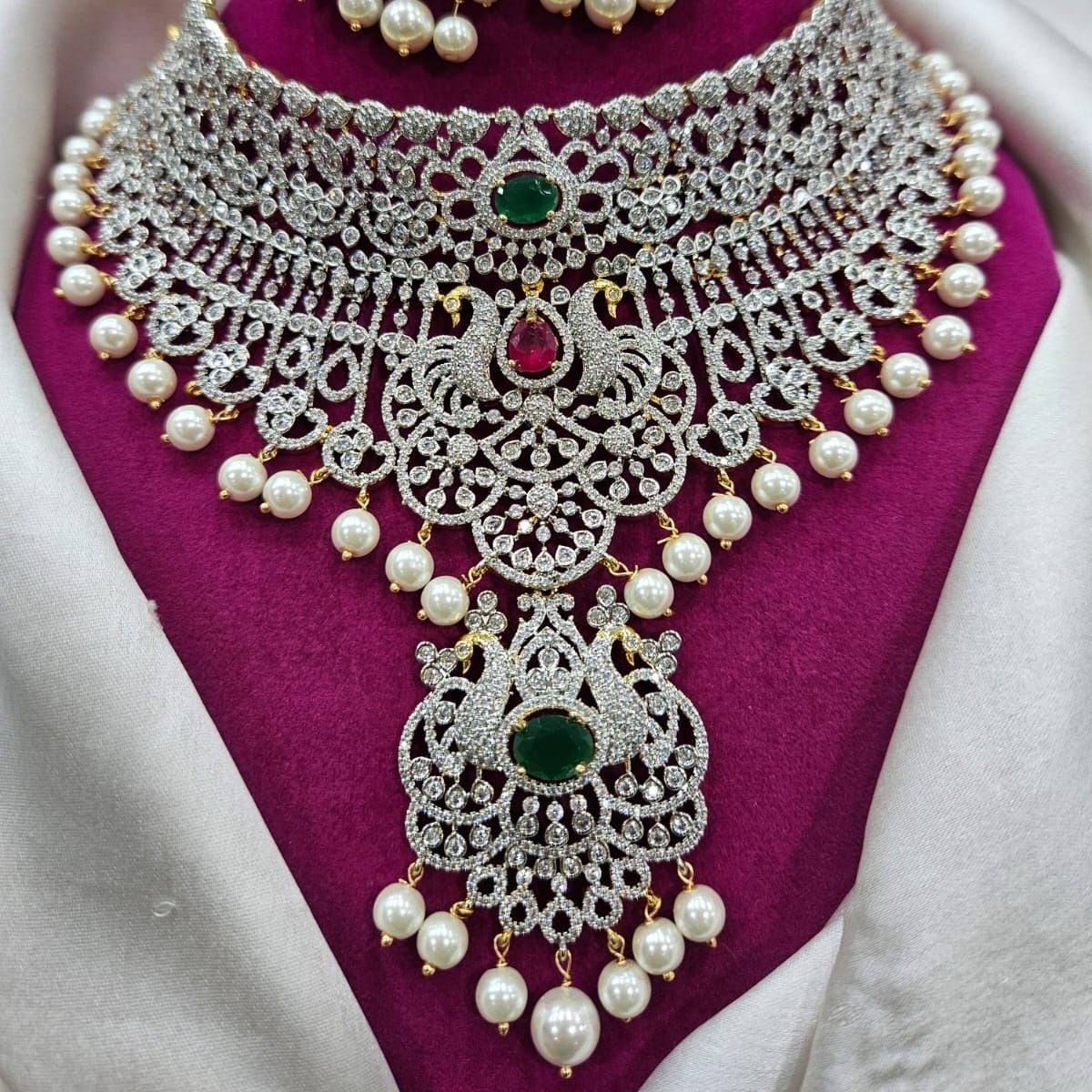 gj bridal chocker