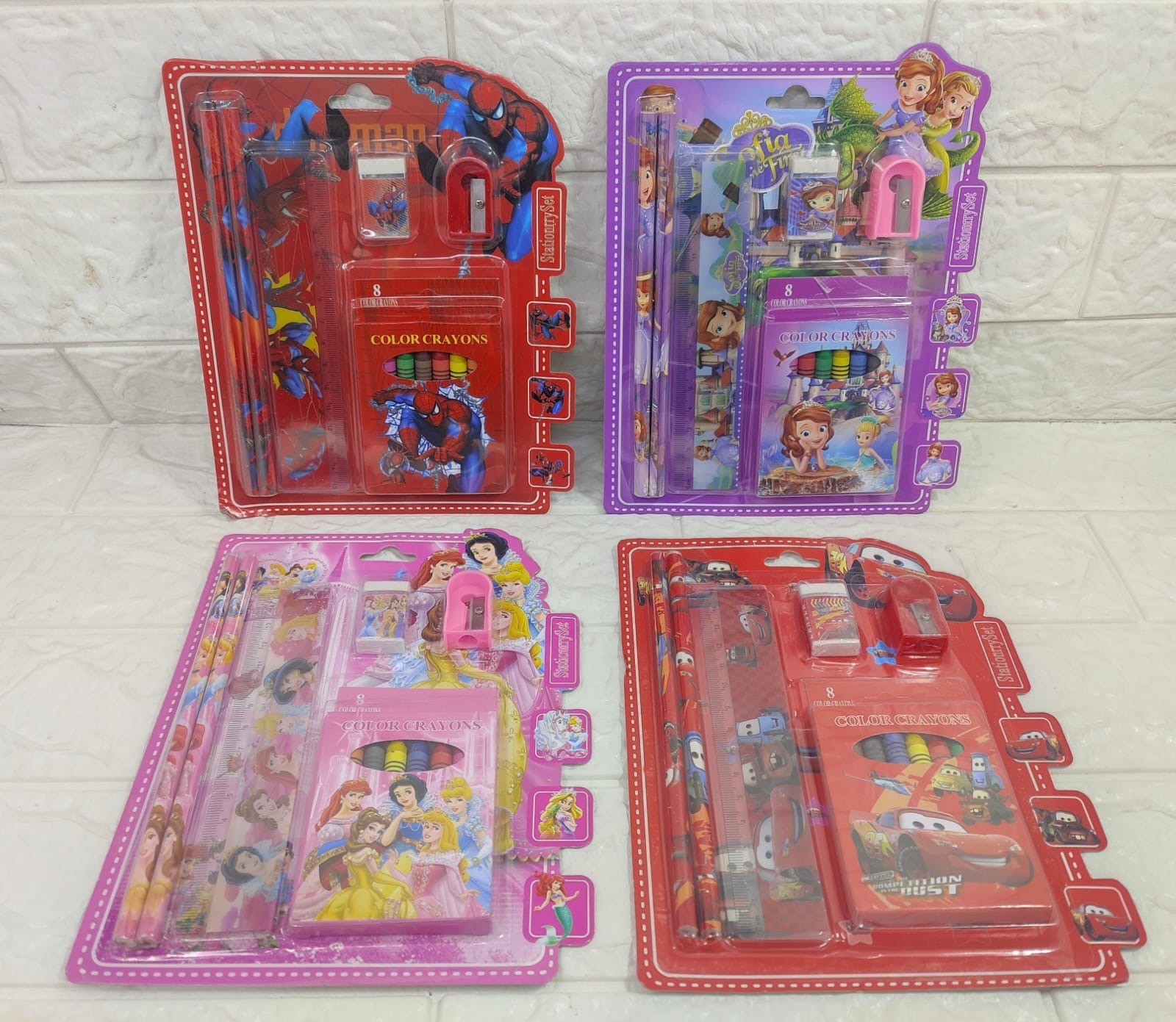 Budget stationery set with colors and stationery