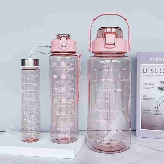 Set of 3 motivational bottle in new transparent look Capacity 2000ml/900ml/300ml Color random only