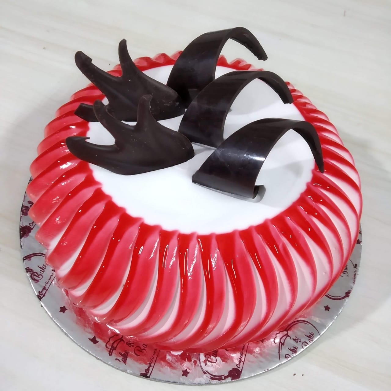 Strawberry Heart Cake | Online delivery | Cakes & Treats | Trichy -  bestgift.in