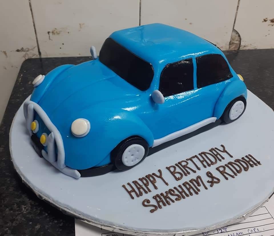 Izah's Kitchen: Volkwagen New Beetle Car Birthday Cake