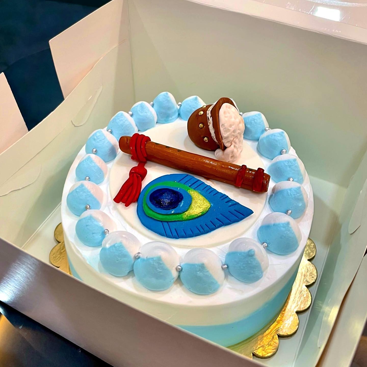 Krishna Theme Cake For Birthday | bakehoney.com
