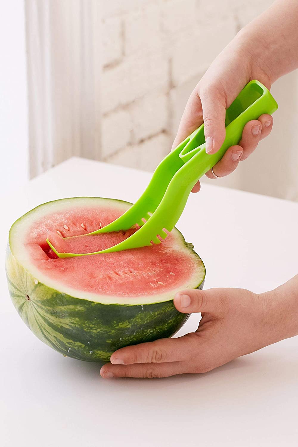 2047 Plastic Watermelon Cutter Slicer - India, 0.135 kgs