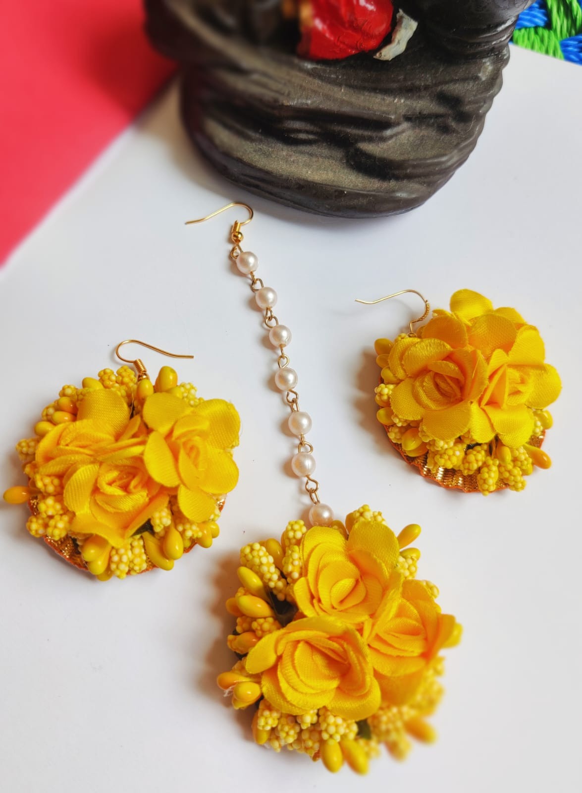 Elegant Flower Jewellery | Fashionable Mangtika with earrings | Flower Jewels | Bridal Jewellery | Flower Earrings and Mangtika Set | Haldi Jewelry | Wedding Religious Jewelry | Women Jewellery