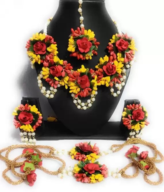 Elegant Flower Jewellery | Fashionable Mangtika with earrings | Flower Jewels | Bridal Jewellery | Flower Earrings and Mangtika Set | Women Floral Jewellery for Haldi and religious festivals | Flower jewelery for haldi marriage ceremony