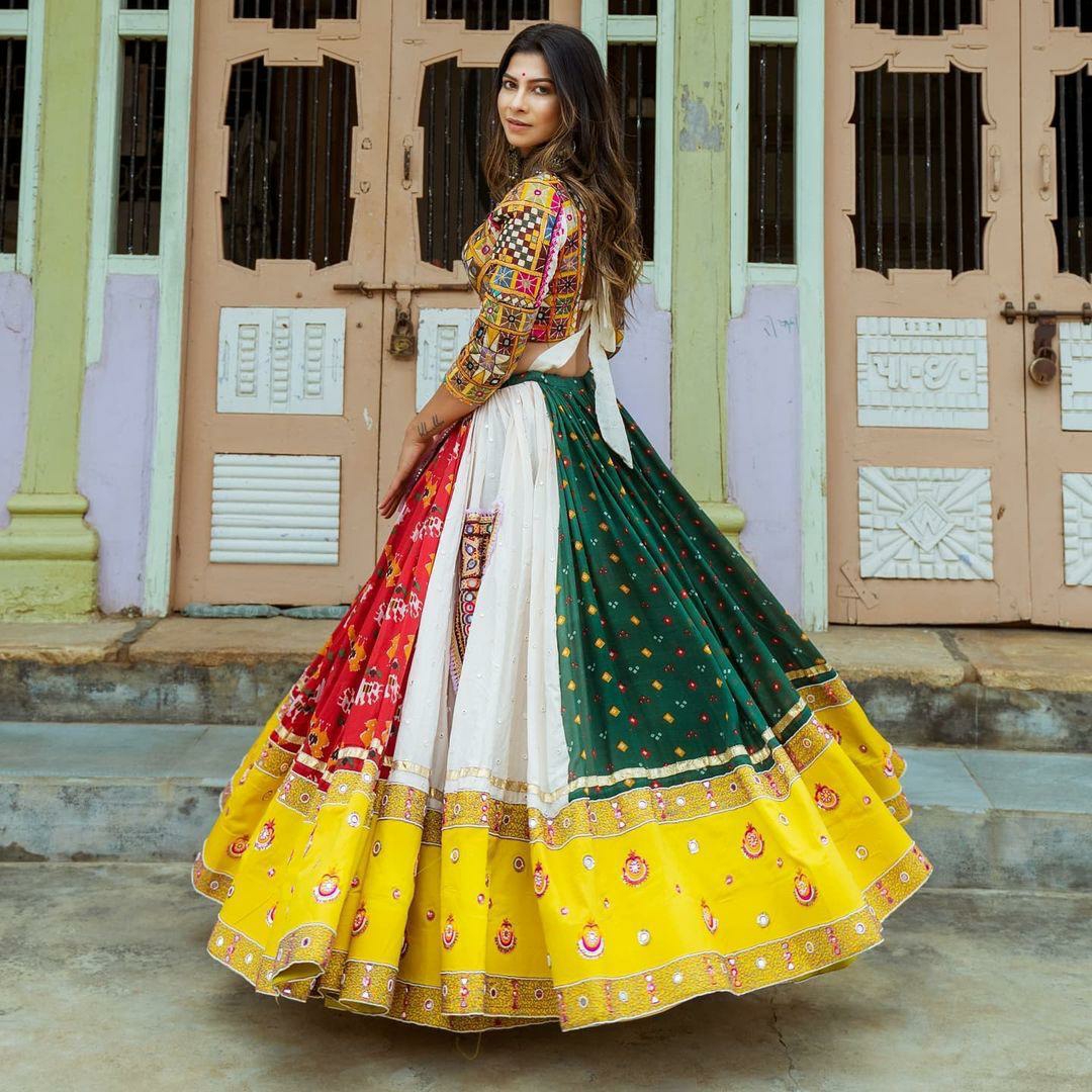 DESIGNER NAVRATRI SPECIAL LAHENGA CHOLI - Pink Lehenga