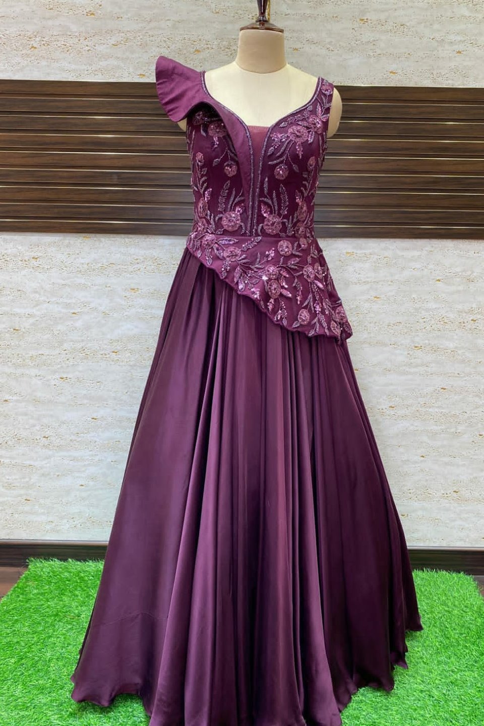 Pink satin bridesmaid / dinner dress, Women's Fashion, Dresses & Sets,  Evening dresses & gowns on Carousell