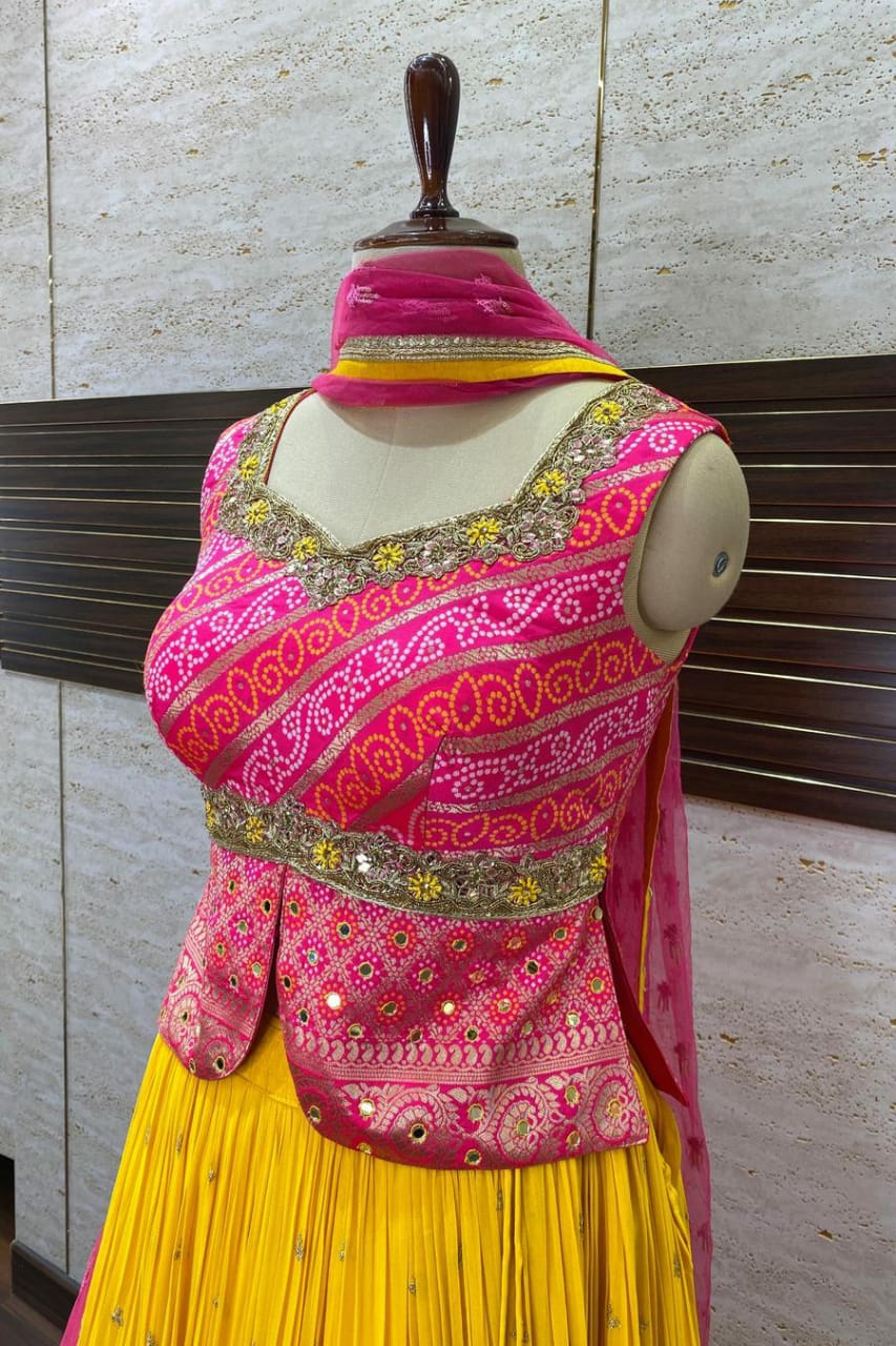 Bandhani Print Choli Lehenga - M