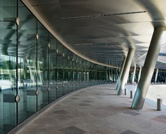 مواقف السيارات وخدمة ركن السيارات في سدرة للطب