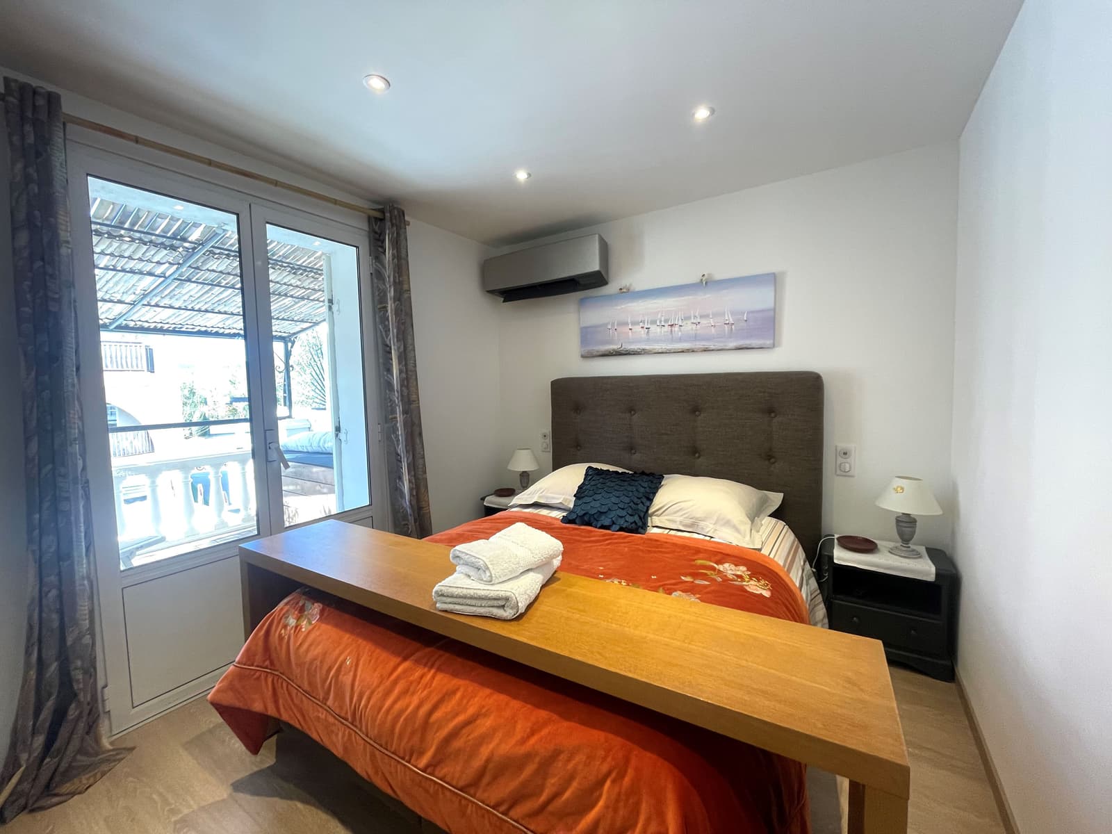 GRIMAUD - Duplex - 74m2 - 4 terrasses - Piscine - SPA - Garage-8