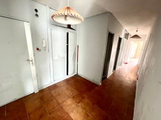 Appartement à rénover avec Balcon-3