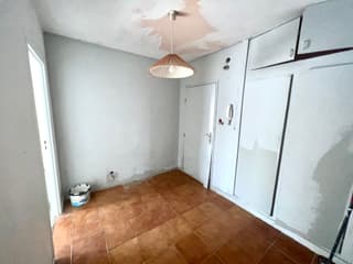 Appartement à rénover avec Balcon-1