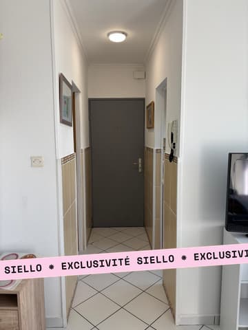 À VENDRE - Studio. meublé avec balcon et cave - Mulhouse - 2