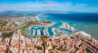 Antibes - Local Commercial 55m2 - vitrine, mezzanine, terrasse-0