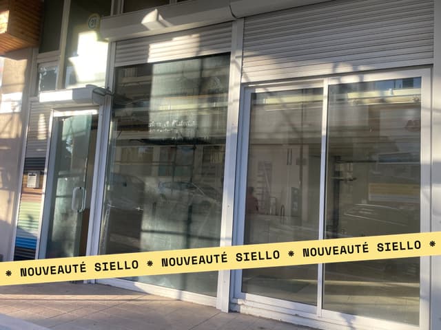 Antibes - Local Commercial 55m2 - vitrine, mezzanine, terrasse - 1