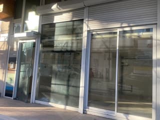Antibes - Local Commercial 55m2 - vitrine, mezzanine, terrasse-1