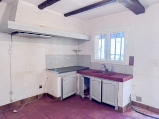 Aiguines, maison mitoyenne avec jardin-6